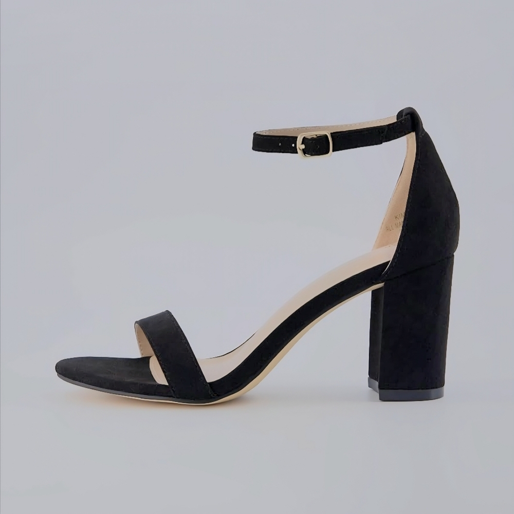 Cushionaire 'Kimmie' Black Microsuede Block Heels Womens 8